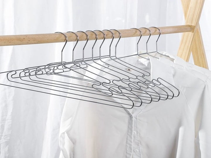 wire clothes hangers