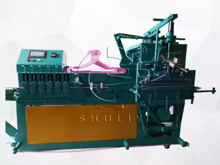 mesin pembuat gantungan baju