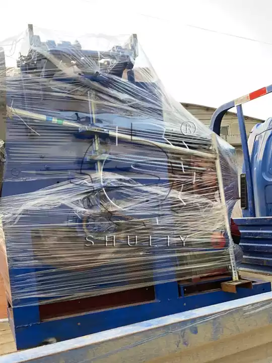 hanger molding machine