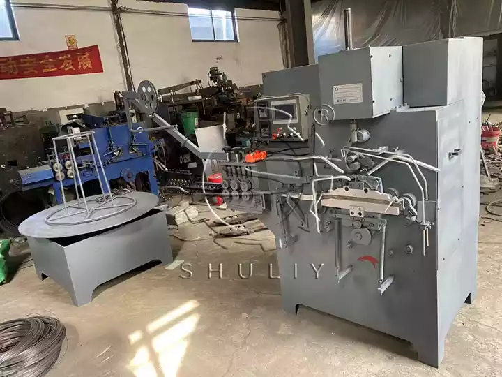 high speed plastic coated wire hanger machine